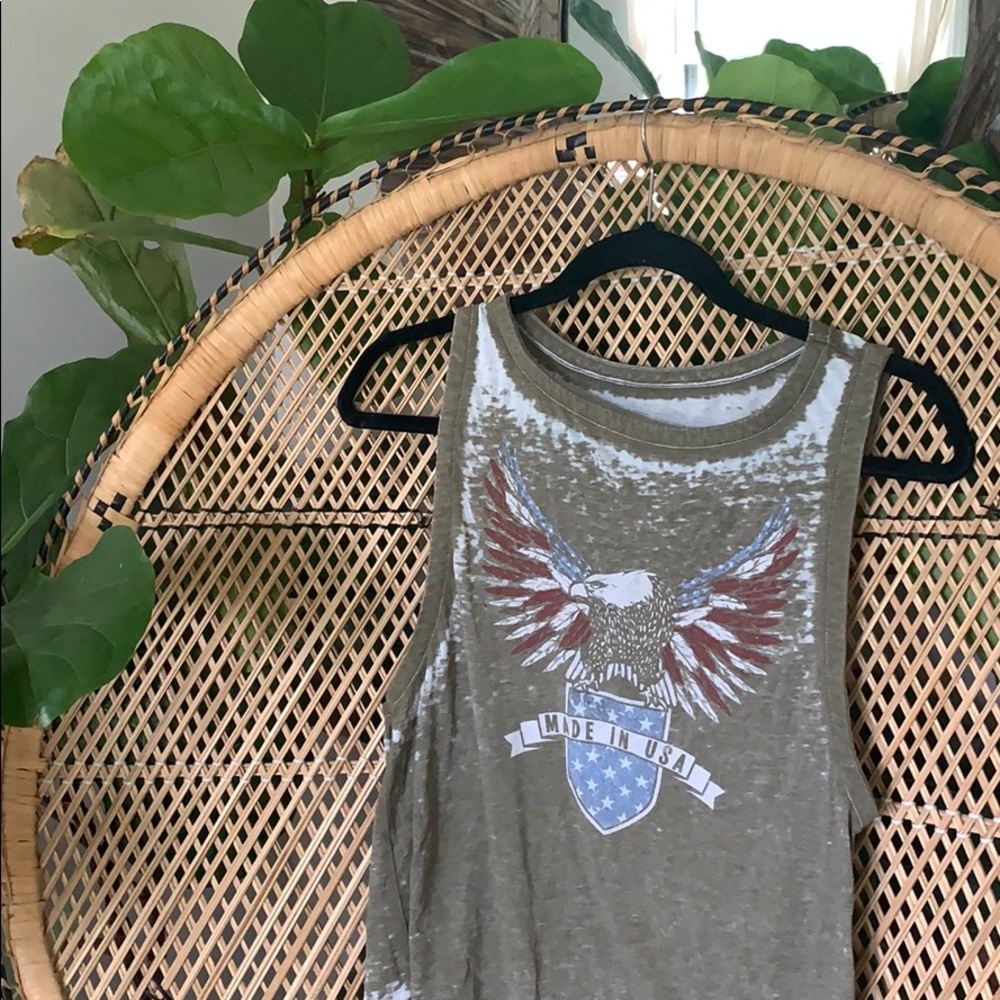 Patriotic tank